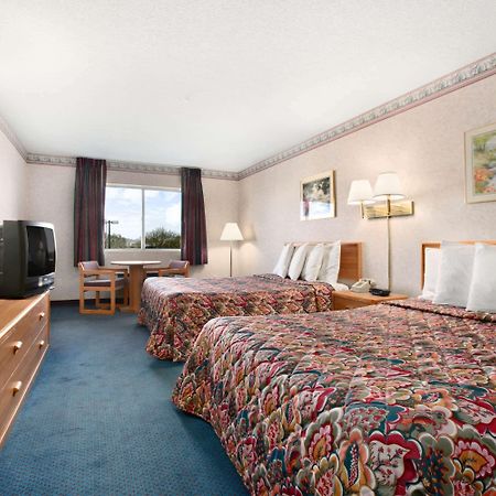 Days Inn By Wyndham Phoenix North Eksteriør bilde